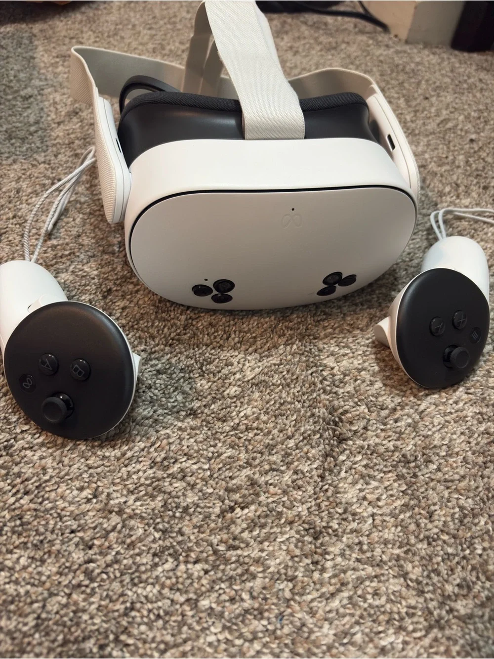 Meta Quest 3S Standalone VR Headset - White (128GB)